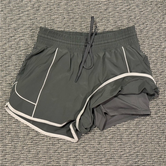 Abercrombie YPB High Rise Lined Workout Short XXS - Picture 3 of 3